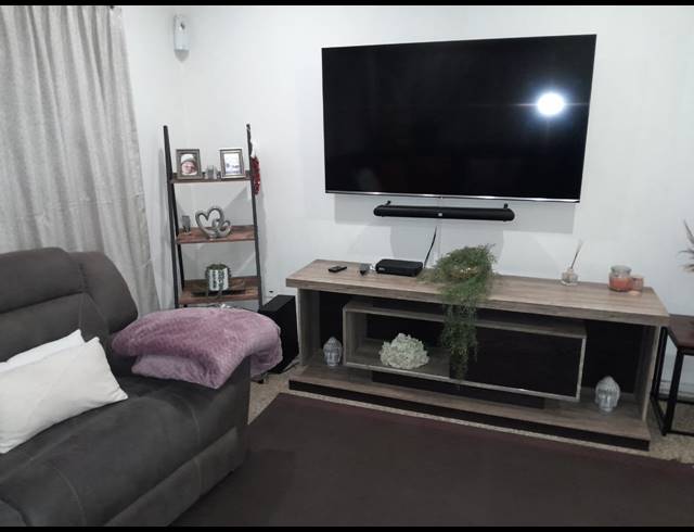 3 BEDROOM HOUSE FOR SALE IN BONANNE